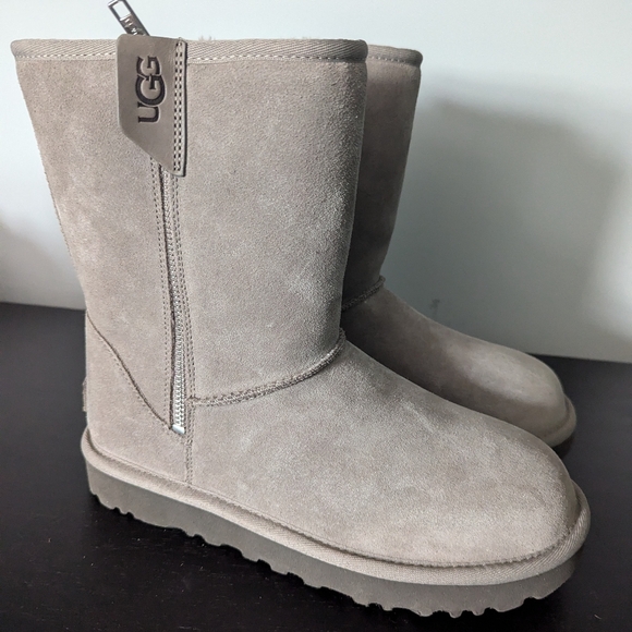 UGG CLASSIC SHORT BAILEY ZIP SMOKE PLUM SUEDE SNOW WOMEN'S BOOTS SIZE US 7 NEW - Picture 2 of 7
